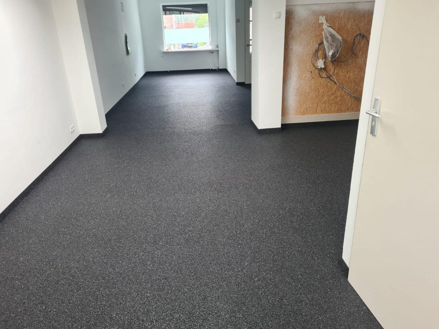 Krystalstone10% Solid Black met 90% brilliant Black 2 3mm in Lindenheuvel2