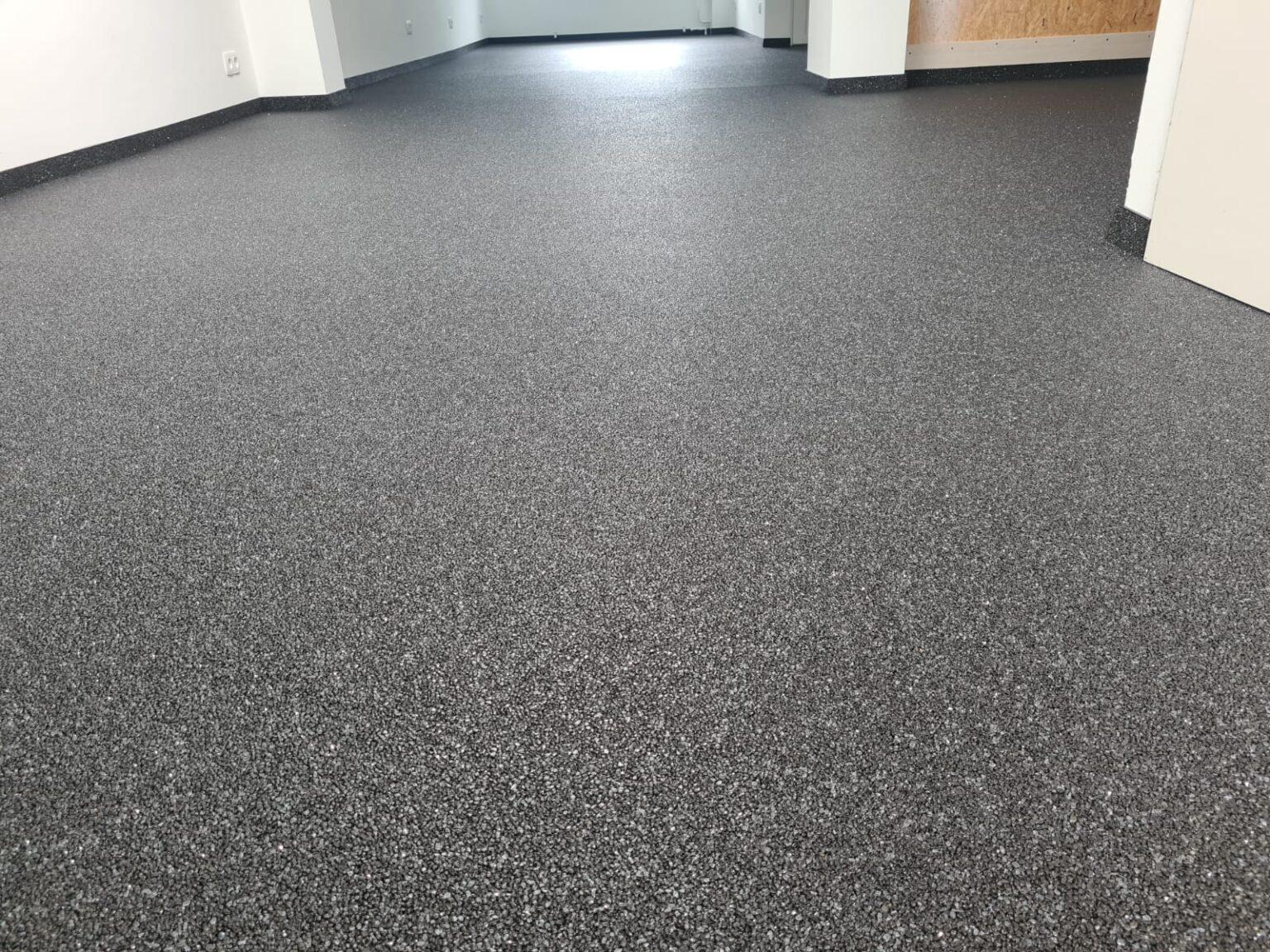 Krystalstone10% Solid Black met 90% brilliant Black 2 3mm in Lindenheuvel3